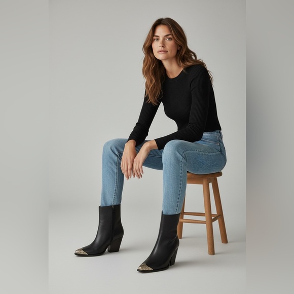 Western Etched Silver Tip Noir Block Heel Boot - Picture 10 of 11